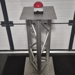 Verhuur Rode Knop op Trusspoot